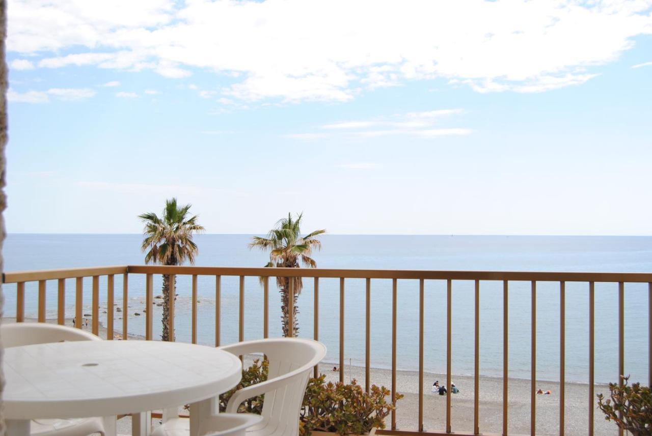 Gaiavacanze Beach Apartment Bordighera Exterior foto